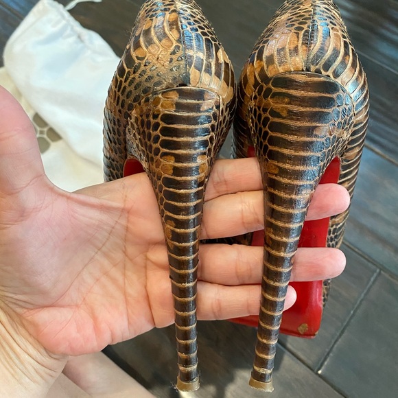 Authentic Louboutin platform shoes - Picture 3 of 6